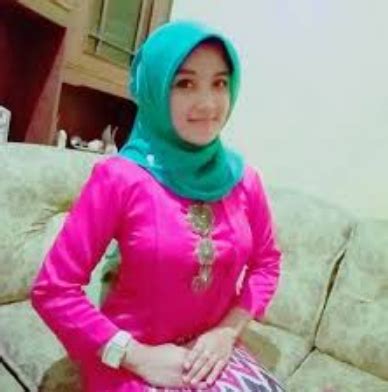 ngentotin tante|Tante Jilbab Semok Nungging Minta Dientot